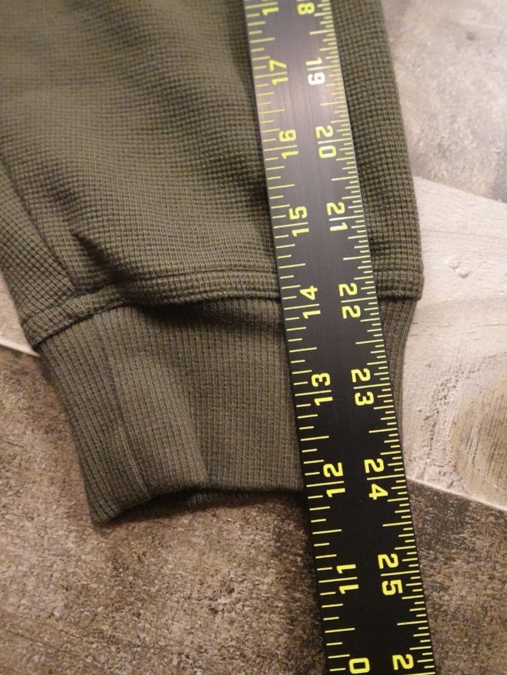 L.L.Bean Unshrinkable Mini-Waffle Henley Shirt‎ Men's Large Regular Olive Green - Picture 6 of 8